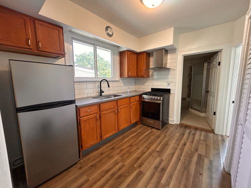 apt-2-4003 Madison Ave, Brookfield, IL, 60513-3103 | Card Image