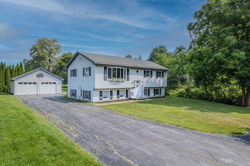 85 Engrem Ave, Rutland, VT, 05701-4517 | Card Image