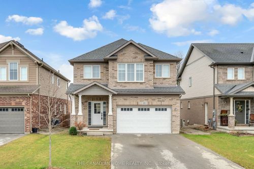 83 Monarch St, Welland, ON, L3C0E6 | Card Image