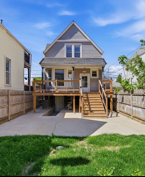 3726 W Mclean Ave, Chicago, IL, 60647-3418 | Card Image