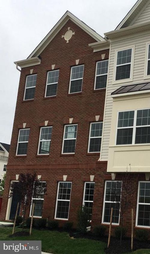 7575 Crowley St, HANOVER, MD, 21076-2390 | Card Image