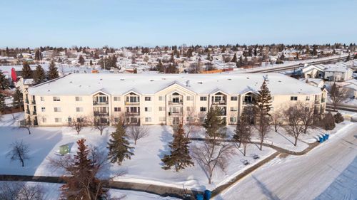 205-9111 104 Ave, Grande Prairie, AB, T8X1K7 | Card Image