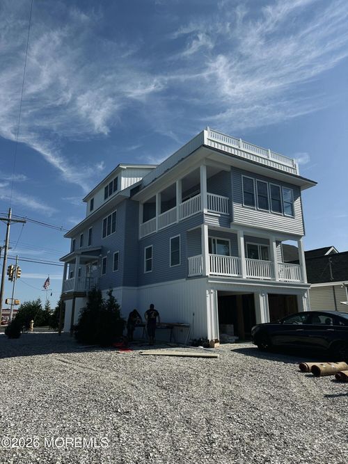 724 Bay Ave, Brick, NJ, 08724-4800 | Card Image