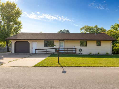 419 Olson Ave Ne, Bagley, MN, 56621-8129 | Card Image