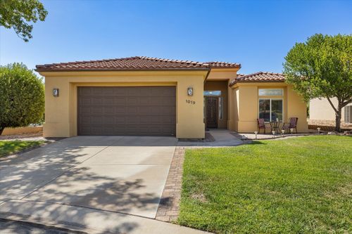 1019 W Shadow Ridge Dr, Washington, UT, 84780-8526 | Card Image