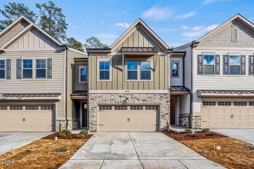 2095 Maggie Valley Dr, Apex, NC, 27502-7076 | Card Image