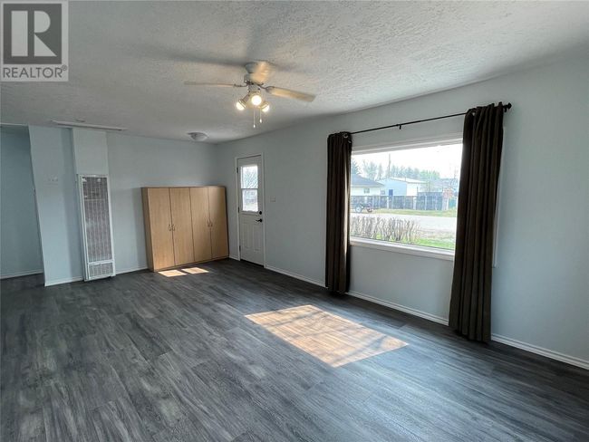 5002 48 Ave, House other with 2 bedrooms, 1 bathrooms and null parking in Pouce Coupe BC | Image 4