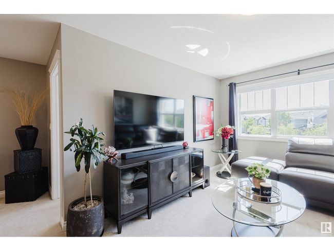 1109 176 St Sw, Home with 3 bedrooms, 3 bathrooms and 4 parking in Edmonton AB | Image 24