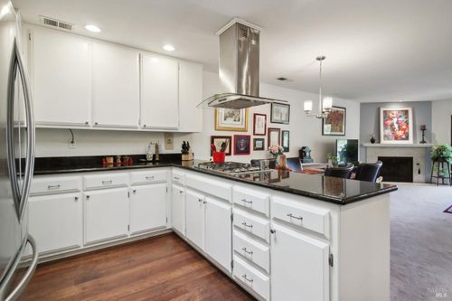 1240 Peppertree Cir, Saint Helena, CA, 94574-1231 | Card Image
