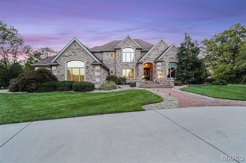 614 Lower Marine Rd, Troy, IL, 62294-1240 | Card Image