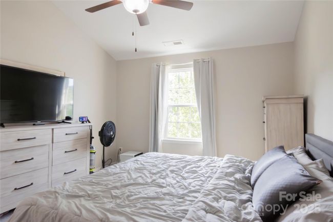 1518 Glenbar Ct, House other with 3 bedrooms, 3 bathrooms and null parking in Clover SC | Image 16