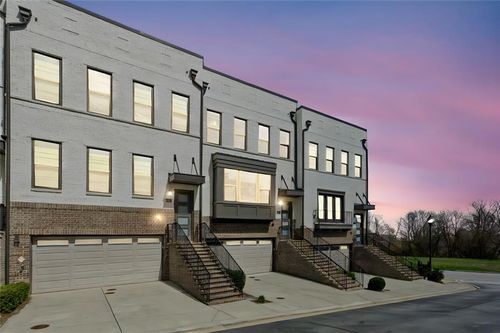 2153 Hinton Dr Se, Smyrna, GA, 30080-3629 | Card Image