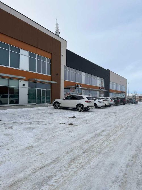 {{alt}} | Card Image