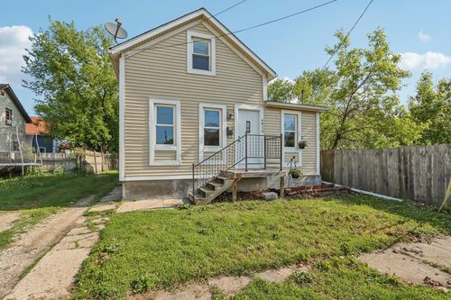 4813 16th Ave, Kenosha, WI, 53140-3203 | Card Image