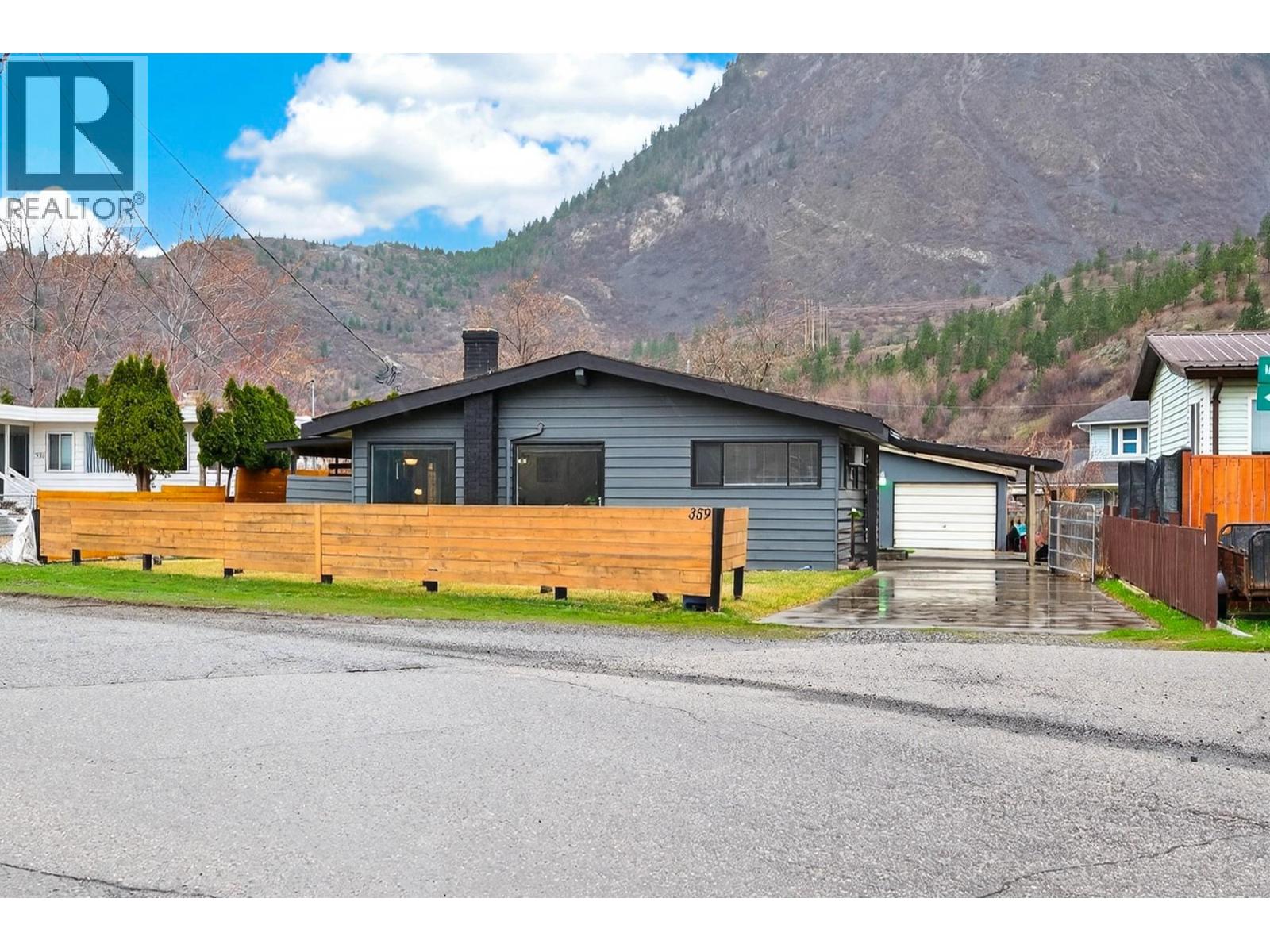 Residential in Lillooet 2