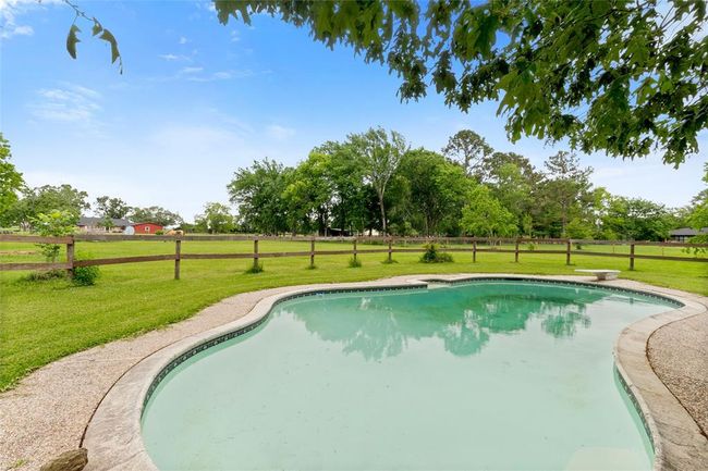 9510 Gates Loop, House other with 2 bedrooms, 1 bathrooms and 2 parking in Manvel TX | Image 4