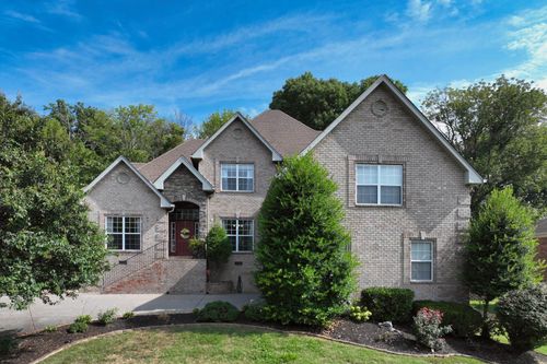 193 Spy Glass Way, Hendersonville, TN, 37075-8587 | Card Image