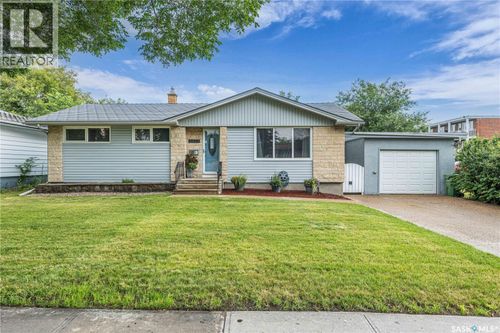 2439 Gordon Rd, Regina, SK, S4S4M4 | Card Image