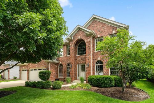 3427 Breitwieser Ln, Naperville, IL, 60564-8255 | Card Image