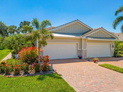 14867 Edgewater Cir, NAPLES, FL, 34114-8975 | Card Image
