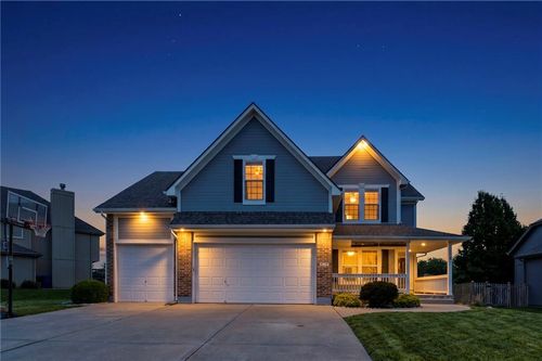 808 Sw 33rd St, Lees Summit, MO, 64082-4850 | Card Image