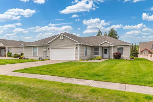 1013 N Country Club Dr, Deer Park, WA, 99006-9076 | Card Image