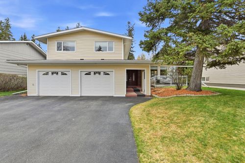 93 Page Ave, Red Deer, AB, T4P1J7 | Card Image