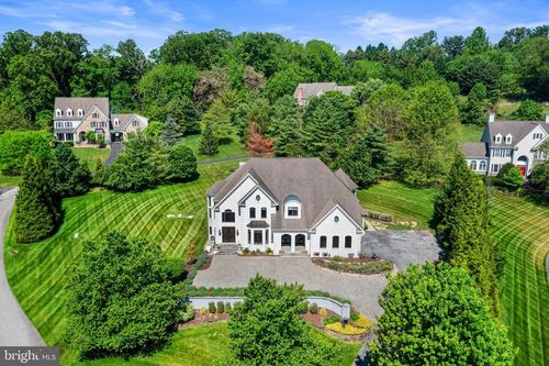 411 Red Clay Dr, Kennett Square, PA, 19348-2683 | Card Image