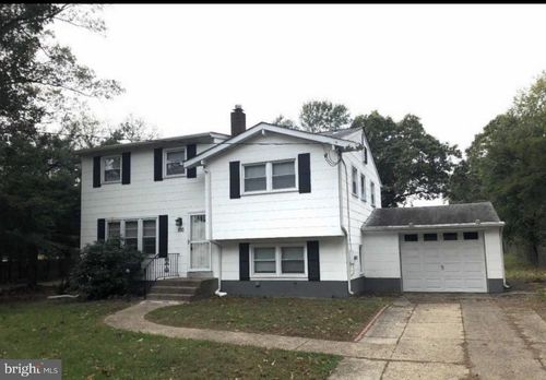 100 E Elm Ave, LINDENWOLD, NJ, 08021-2213 | Card Image
