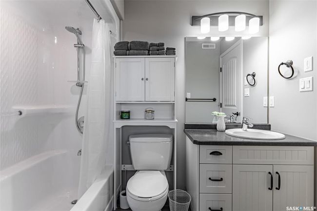 10 Friesen Street E, House other with 3 bedrooms, 2 bathrooms and 100 parking in Laird Rm No. 404 SK | Image 13
