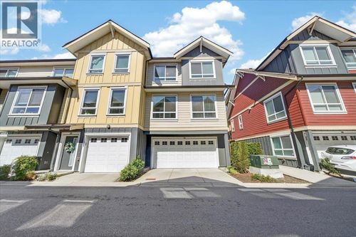 25-430 Duncan St, New Westminster, BC, V3M0M2 | Card Image