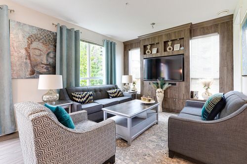 201-1135 Windsor Mews, Coquitlam, BC, V3B0L2 | Card Image