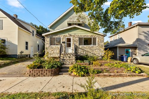 1209 California St, Grand Rapids, MI, 49504-5483 | Card Image