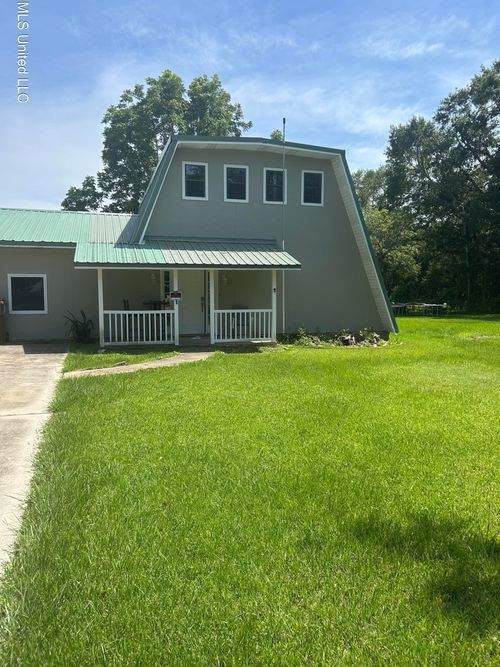 3305 W Race Track Rd, D'Iberville, MS, 39540-5334 | Card Image