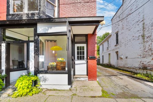 apt-2b-15-21 Main St, Greenwich, NY, 12834-1209 | Card Image