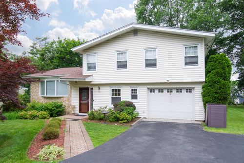 38 Balmoral Cres, White Plains, NY, 10607-2202 | Card Image