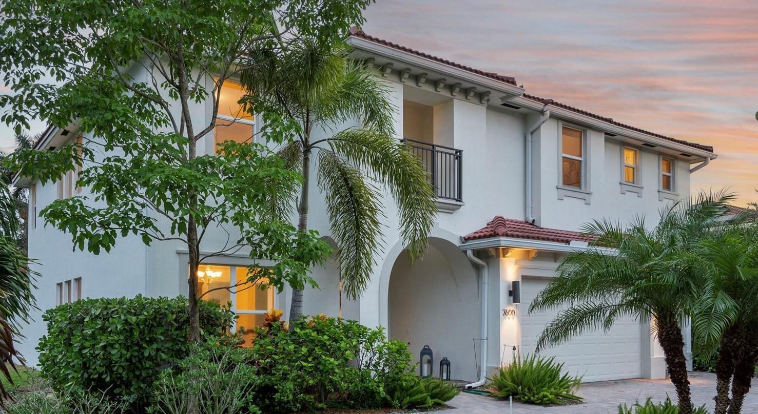 Cavalia Dr, Davie, FL 33328