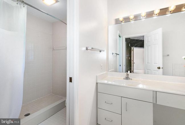 192 Crescent Dr, Townhouse with 2 bedrooms, 2 bathrooms and null parking in Hershey PA | Image 17