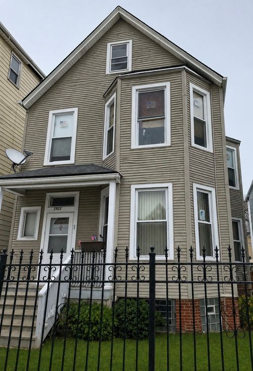 1-1921 N Pulaski Rd, Chicago, IL, 60639-4917 | Card Image