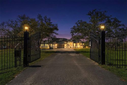 12277 Eskimo Curlew Rd, Weeki Wachee, FL, 34614-3354 | Card Image