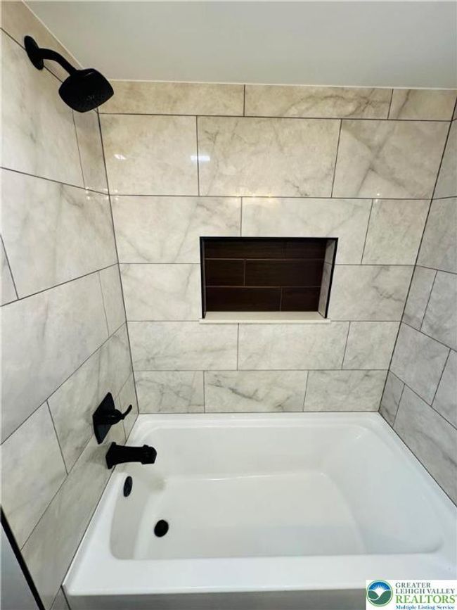 332 W Patterson St, House other with 3 bedrooms, 1 bathrooms and null parking in Lansford PA | Image 23