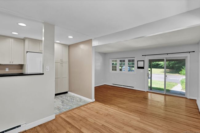 141 - 141 Spring St, Condo with 2 bedrooms, 2 bathrooms and 2 parking in Wethersfield CT | Image 13