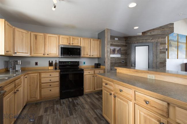 15 Spotted Fawn Ct, Condo with 3 bedrooms, 2 bathrooms and null parking in Big Sky MT | Image 6