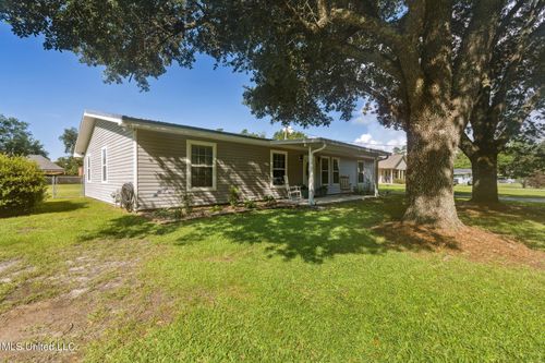 480 Saint Charles St, Bay Saint Louis, MS, 39520-2509 | Card Image
