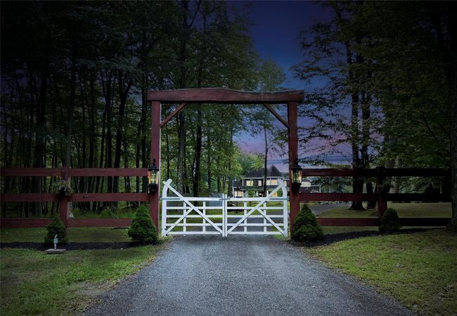 Breathtaking entry at dusk!! | Image 43
