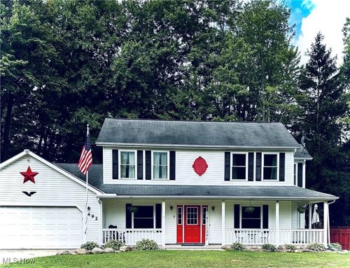 492 Ruth St, Geneva, OH, 44041-1581 | Card Image