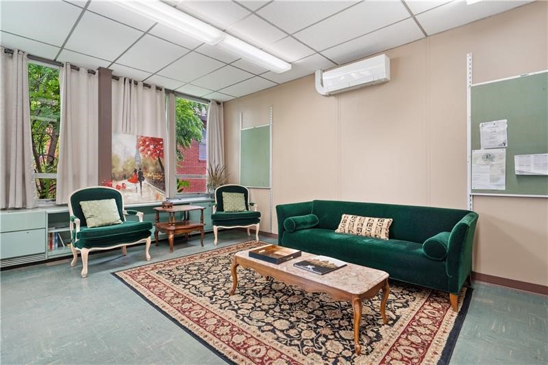 Commercial Lease in Ambridge 5
