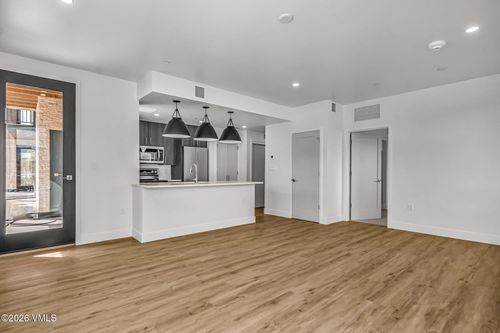 c103-91 Mt Hope Cir, Eagle, CO, 81631 | Card Image