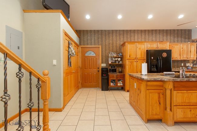 Kitchen Access to Garage | Image 8