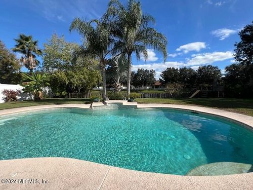 264 Village Green Ave, St Johns, FL, 32259-7924 | Card Image